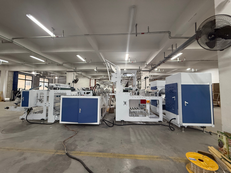 Automatic Double C Folding Garbage roll to roll Bag Making Machine