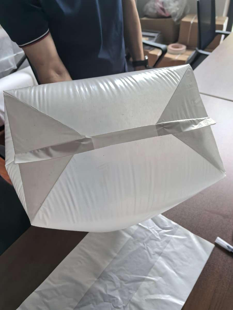 3D čtvereční plastové spodní těsnění a stroj na řezání studeného 