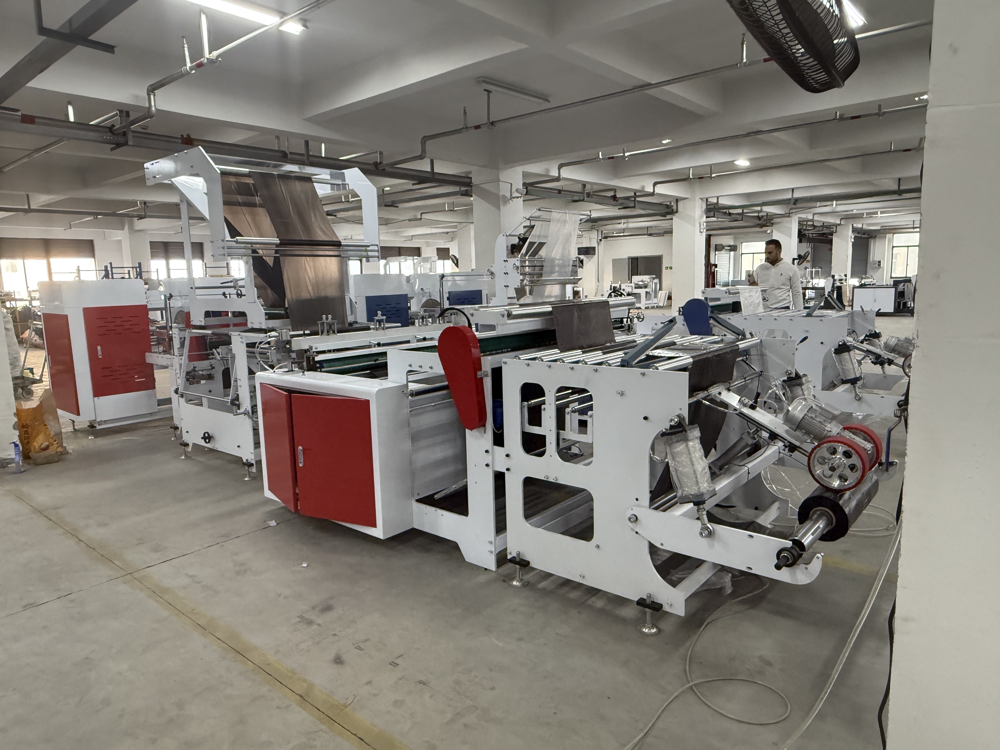 Automatic Double V Folding Garbage Rolling Bag Making Machine